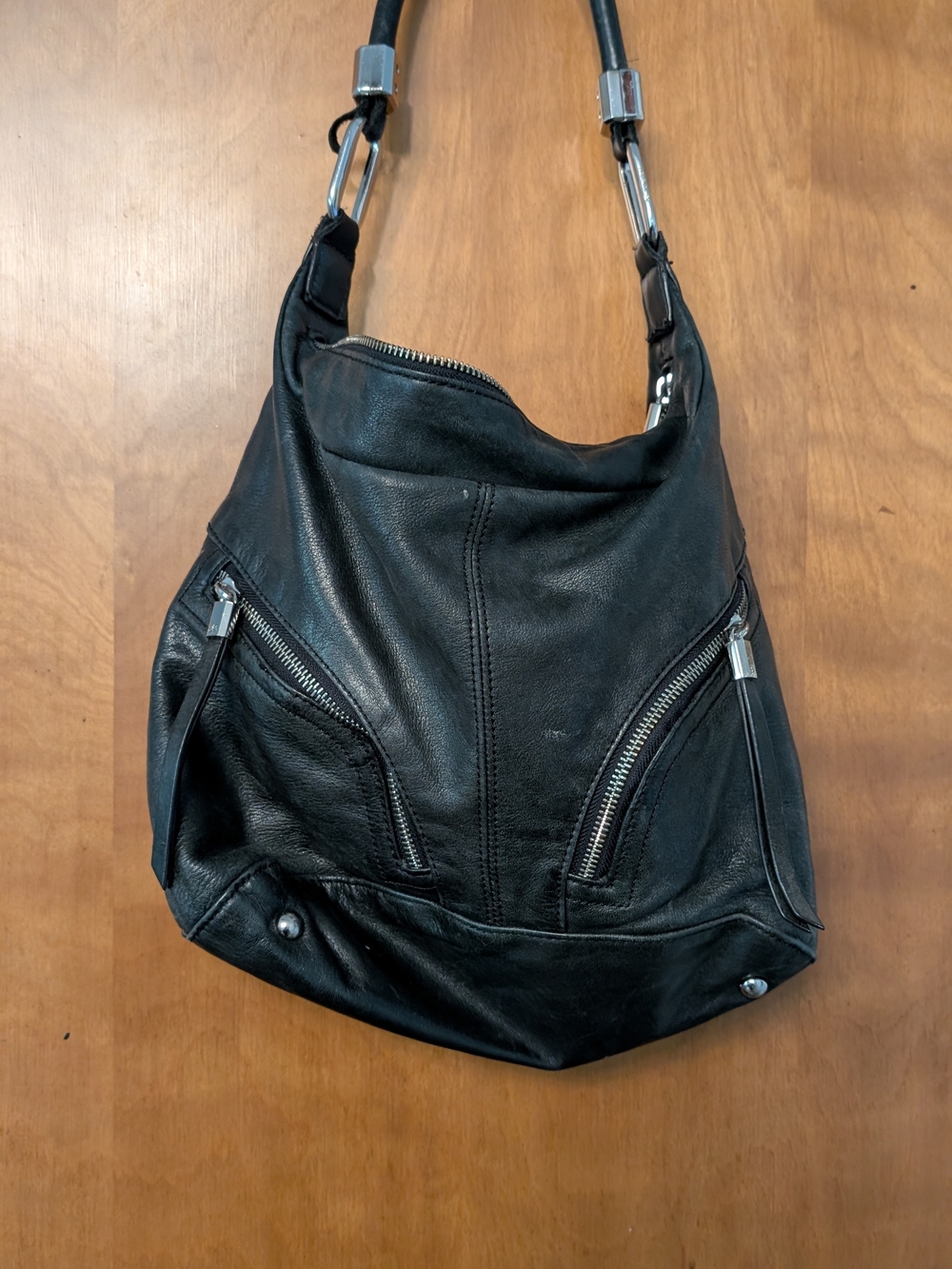 Classic Black Leather Hobo Shoulder Bag - Unbranded